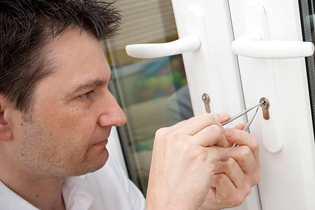 Locksmith unlocking a door during a lockout in Barrie